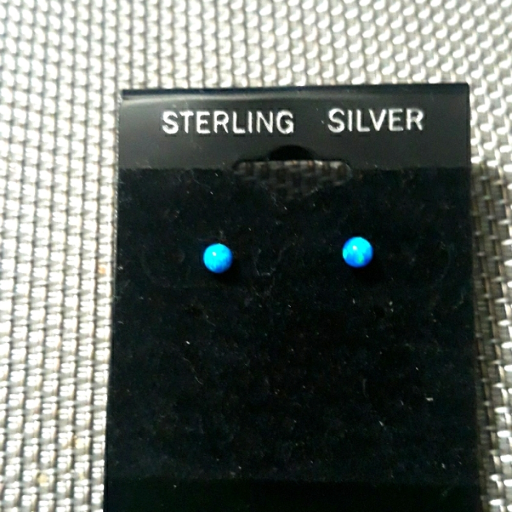 Silver Silver, Blue lab Opal ball Earrings 3mm